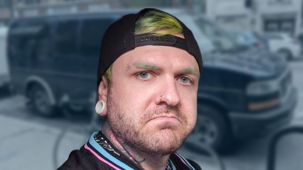 Brooklane - BUS INVADERS Ep. 1785 [VIDEO]