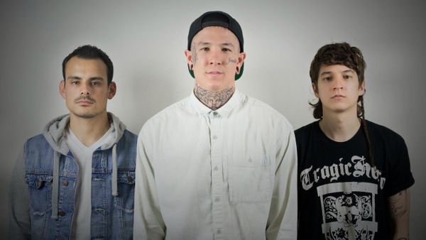 SET TO STUN - TOUR TIPS