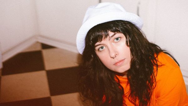 Bathe Alone - CRAZY TOUR STORIES