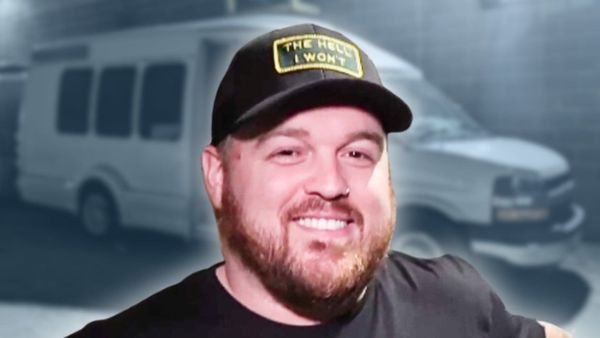 Dragged Under - BUS INVADERS Ep. 1811 [VIDEO]