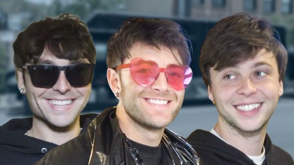 Emblem3 - BUS INVADERS Ep. 1799 [VIDEO]