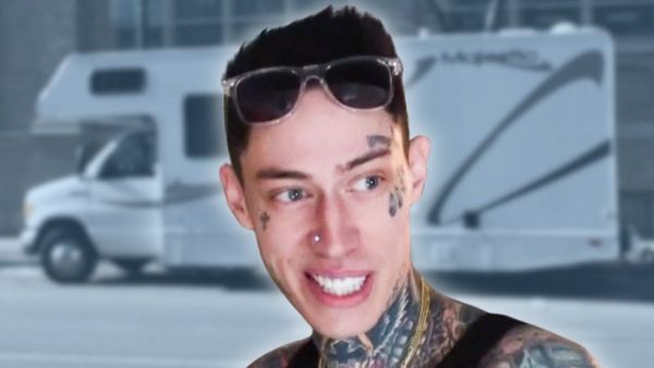 Trace Cyrus (of Metro Station) - BUS INVADERS (Revisited) Ep. 238 [VIDEO]