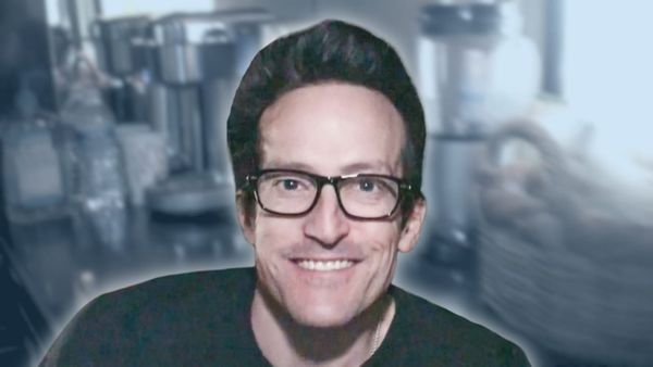 Filter - BUS INVADERS (Revisited) Ep. 264 [VIDEO]