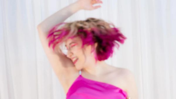 Ainsley Costello - CRAZY TOUR STORIES