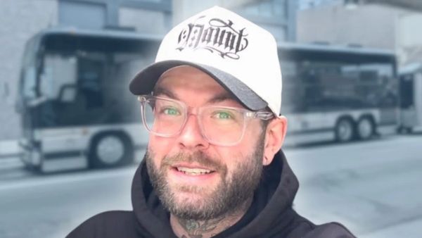 Bury Tomorrow - BUS INVADERS Ep. 2043 [VIDEO]