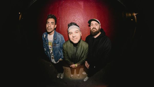SUNBURNT - DREAM TOUR