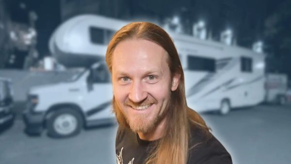 Defeated Sanity - BUS INVADERS Ep. 2165 [VIDEO]