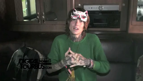 Never Shout Never – BUS INVADERS Ep. 331