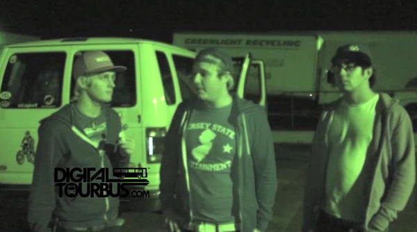 Freshman 15 – BUS INVADERS Ep. 176