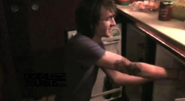 Mayday Parade – BUS INVADERS Ep. 24