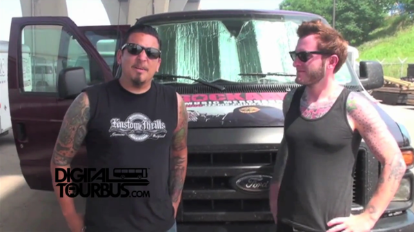 Blacklist Royals – BUS INVADERS Ep. 264 (Warped Edition)