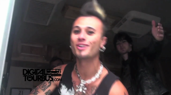 My Darkest Days – BUS INVADERS Ep. 232