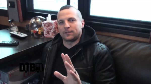 RED – CRAZY TOUR STORIES [VIDEO]