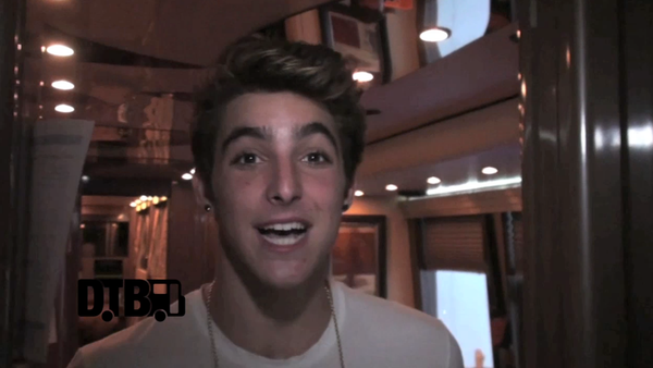 Jackson Guthy – BUS INVADERS Ep. 484 [VIDEO]