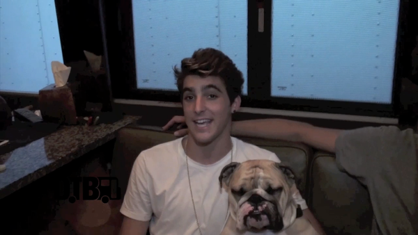 Jackson Guthy – CRAZY TOUR STORIES [VIDEO]