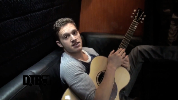 Eric Dash – CRAZY TOUR STORIES [VIDEO]