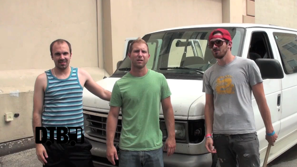 Exotic Animal Petting Zoo – BUS INVADERS Ep. 562 [VIDEO]