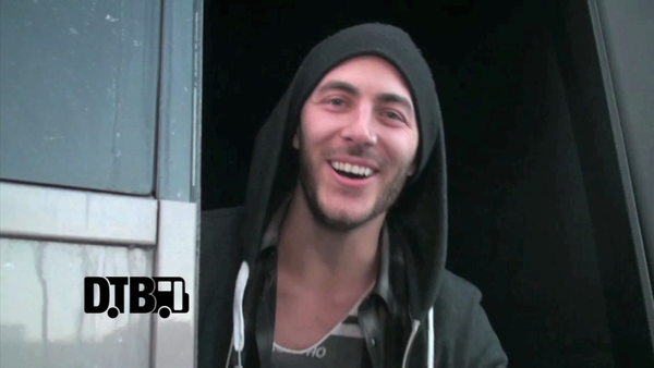 New Politics – BUS INVADERS Ep. 582 [VIDEO]