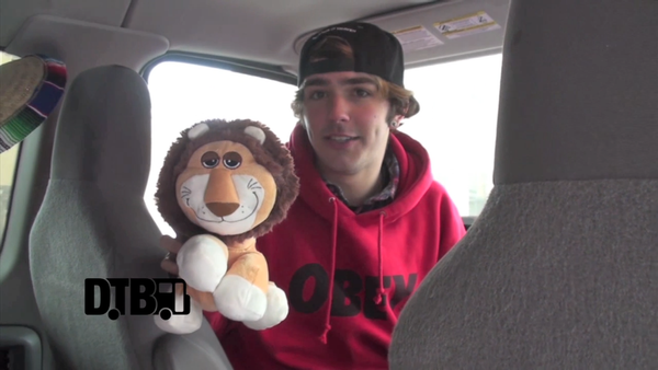 Hollywood Ending – BUS INVADERS Ep. 591 [VIDEO]