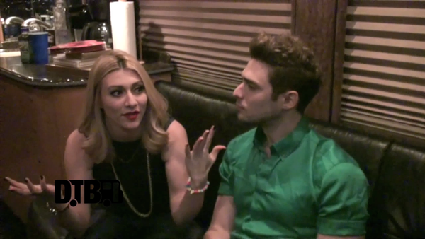 Karmin – CRAZY TOUR STORIES [VIDEO]