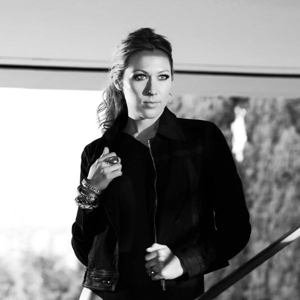 Colbie Caillat Announces Co-Headlining Tour with Christina Perri