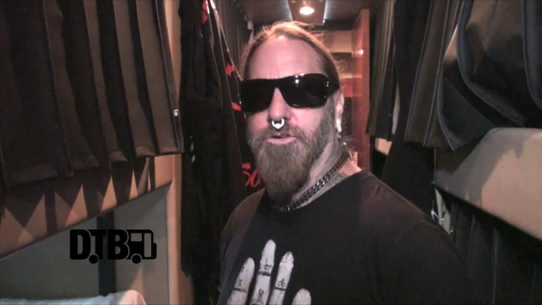 DevilDriver / Dez Fafara – BUS INVADERS Ep. 666 [VIDEO]