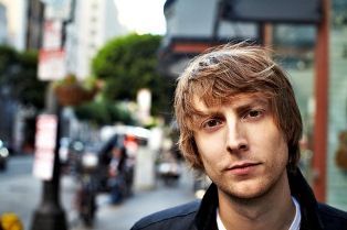 Eric Hutchinson Announces “City & Sand Tour”