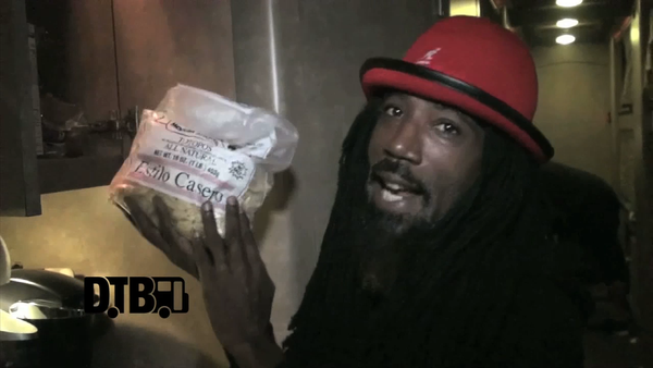 Jurassic 5 – BUS INVADERS Ep. 679 [VIDEO]