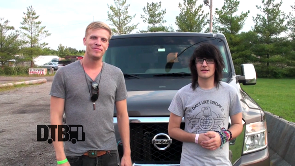 Kingsfoil / SayWeCanFly – BUS INVADERS Ep. 695 [VIDEO]