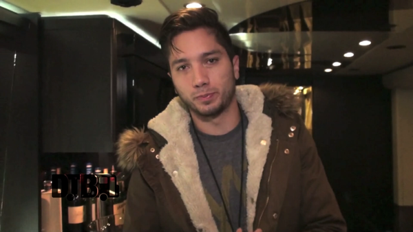 Boyce Avenue – BUS INVADERS Ep. 714 [VIDEO]