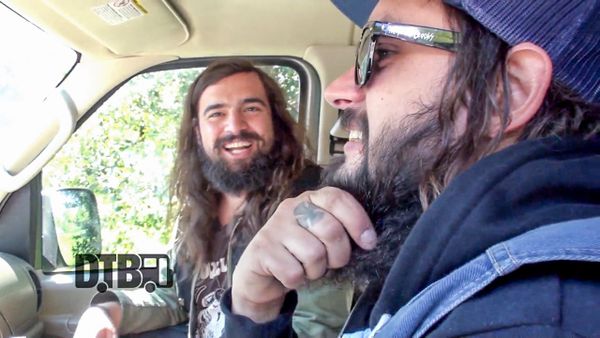 The Picturebooks – BUS INVADERS Ep. 718 [VIDEO]