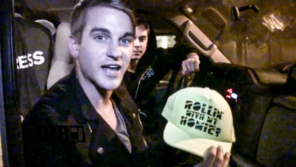 Vinyl Theatre – BUS INVADERS Ep. 732 [VIDEO]