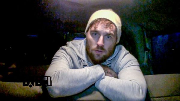 Emarosa – CRAZY TOUR STORIES Ep. 298 [VIDEO]