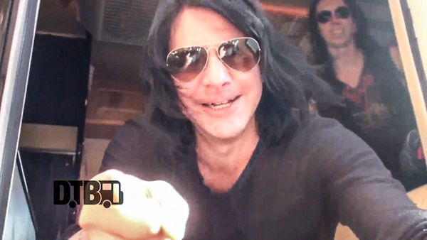 Deathstars – BUS INVADERS Ep. 819 [VIDEO]