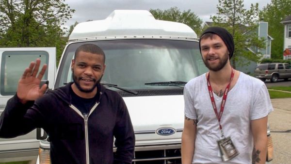 Caramel Carmela – BUS INVADERS Ep. 831 [VIDEO]