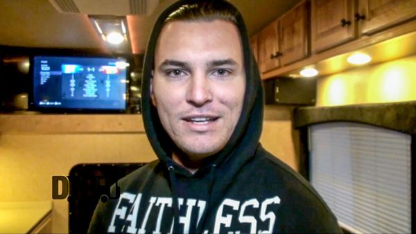 The Amity Affliction – TOUR TIPS (Top 5) Ep. 312 [VIDEO]