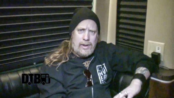 At The Gates / Tomas Lindberg – TOUR PRANKS Ep. 99 [VIDEO]