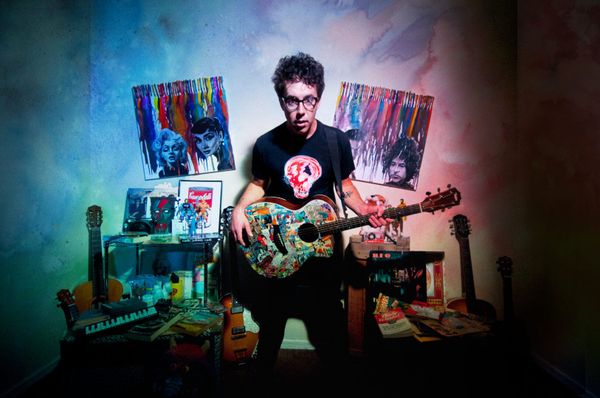 Ryan Hamilton (from People On Vacation) Announces UK “Hell Of A Tour”