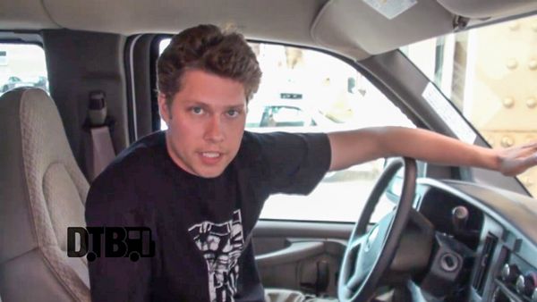 This Is A Standoff – BUS INVADERS (The Lost Episodes) Ep. 68 [VIDEO]