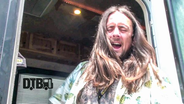 Thy Art Is Murder – BUS INVADERS Ep. 853 [VIDEO]