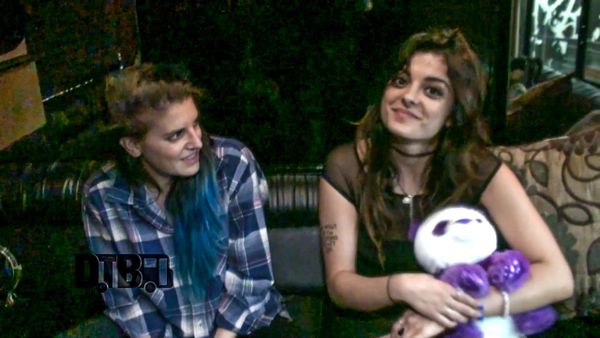 Bebe Rexha / Juliet Simms – CRAZY TOUR STORIES Ep. 343 [VIDEO]