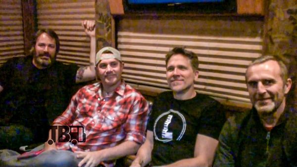 Blues Traveler – BUS INVADERS Ep. 922 [VIDEO]