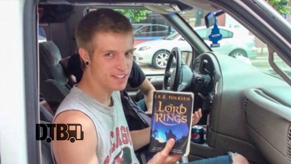 Milosny – BUS INVADERS (The Lost Episodes) Ep. 109 [VIDEO]