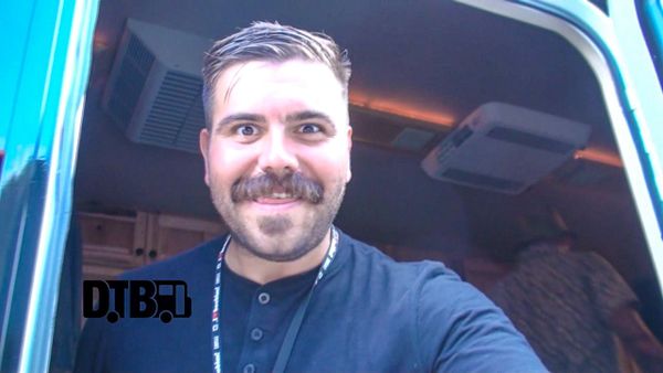 Silverstein – BUS INVADERS Ep. 899 [VIDEO]