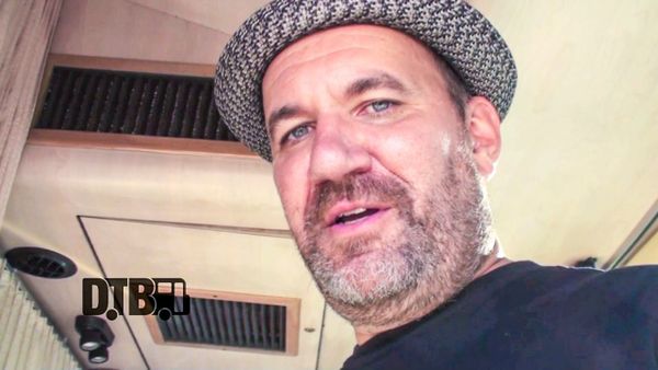 Led Zeppelin2 – BUS INVADERS Ep. 938 [VIDEO]