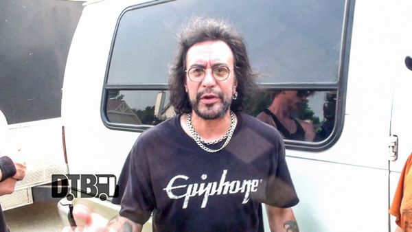 Jasmine Cain / Jeff LaBar (of Cinderella) – TOUR PRANKS Ep. 154 [VIDEO]