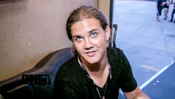 Jule Vera – CRAZY TOUR STORIES Ep. 393 [VIDEO]