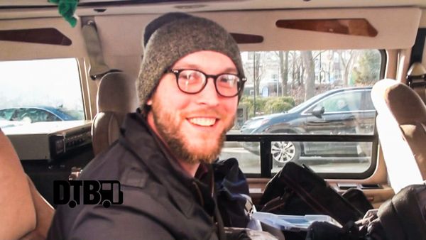 Valentiger – BUS INVADERS Ep. 987 [VIDEO]
