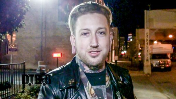 Myka Relocate – CRAZY TOUR STORIES Ep. 421 [VIDEO]