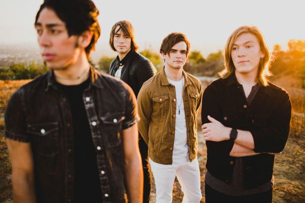 Symmetry – CRAZY TOUR STORIES